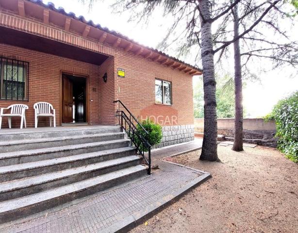 Chalet en venta en Ávila, AVILA photo 0