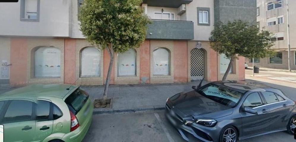 Local comercial en venta en San Fernando, Ronda del Estero photo 0