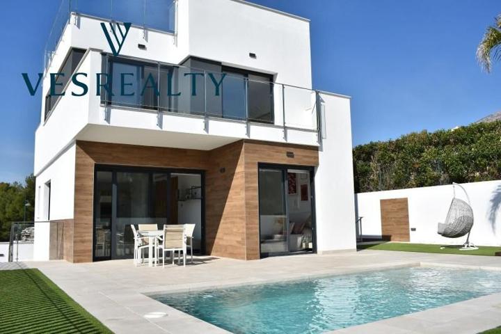 Chalet en venta en La Nucia, Panorama photo 0