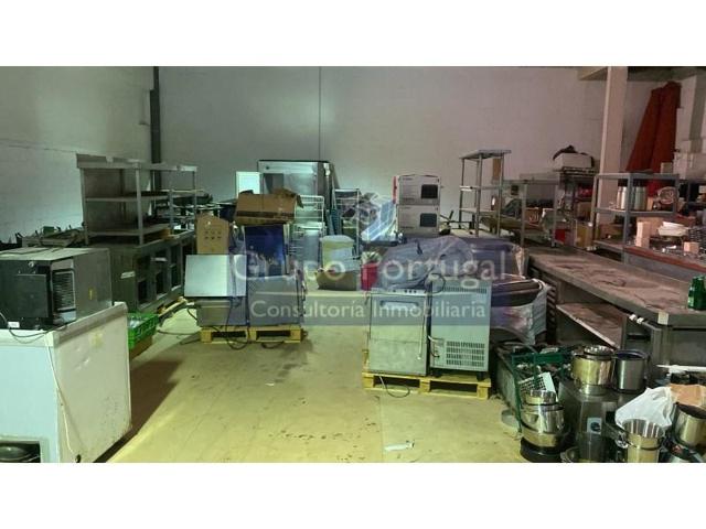 Nave industrial en venta en San Sebastián de los Reyes photo 0