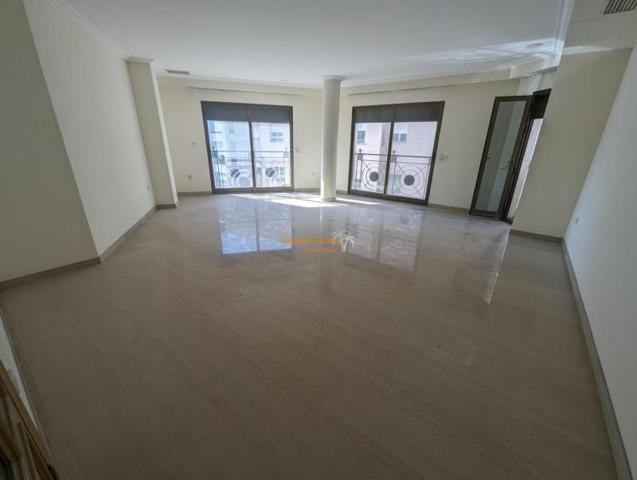 Apartamento en venta en Elche, Centro photo 0