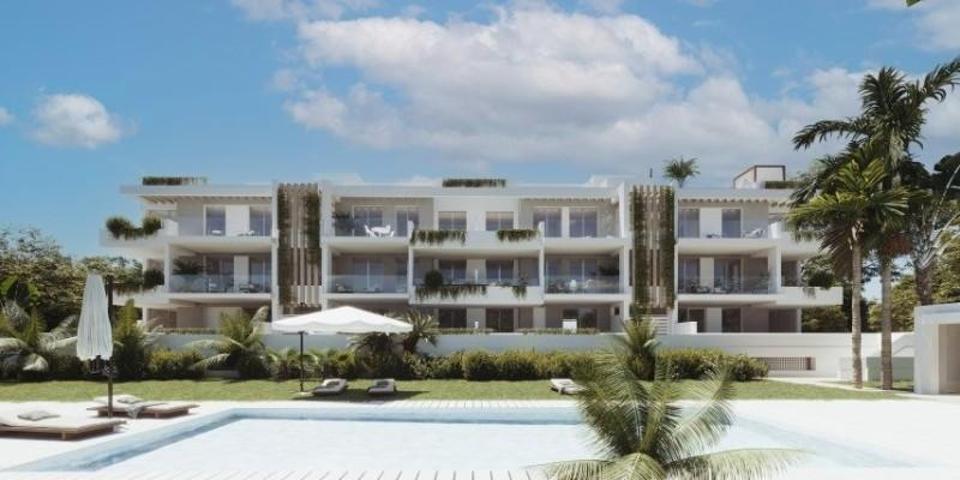 Apartamento en venta en Estepona, Parque Selwo Aventura photo 0