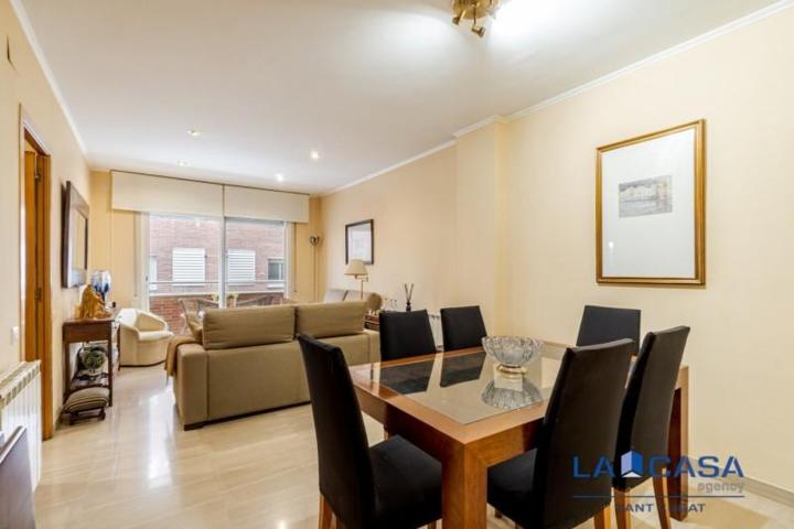 Piso en venta en Sant Cugat del Vallès, Coll Favà photo 0