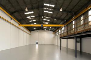 Nave industrial en venta en Manises, Poligono del Aeropuerto photo 0