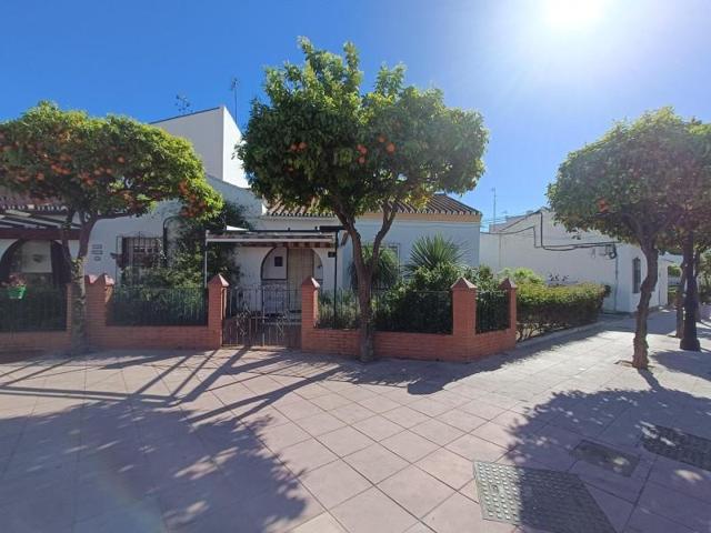 Casas de pueblo en venta en Estepona, Centro photo 0