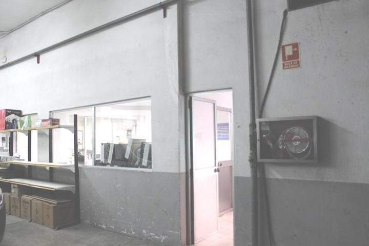 Nave industrial en venta en Valencia, Benicalap photo 0