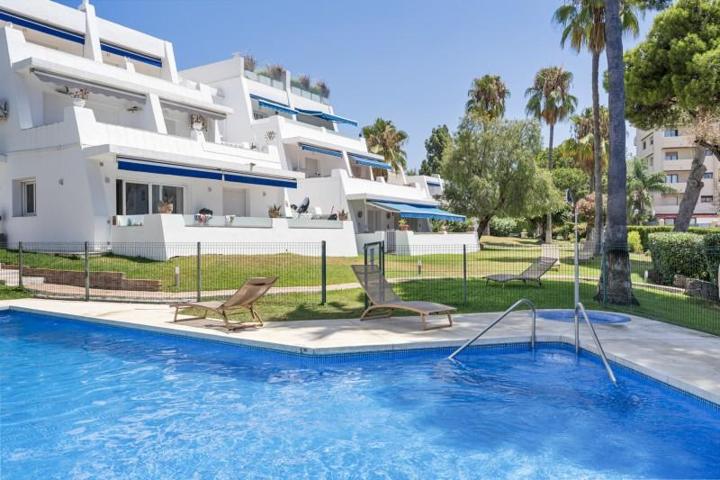 Apartamento en venta en Marbella, Nueva Andalucia - Zona Casino photo 0