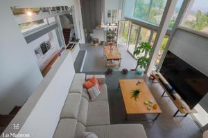 Casa en venta en Sant Cebrià de Vallalta, Vistamar photo 0