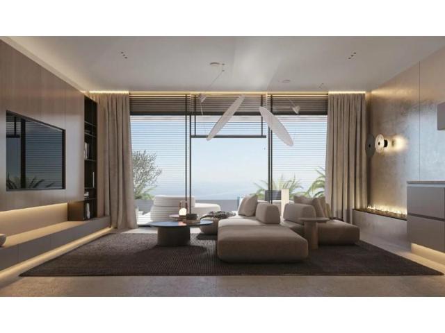 Apartamento en venta en Estepona photo 0