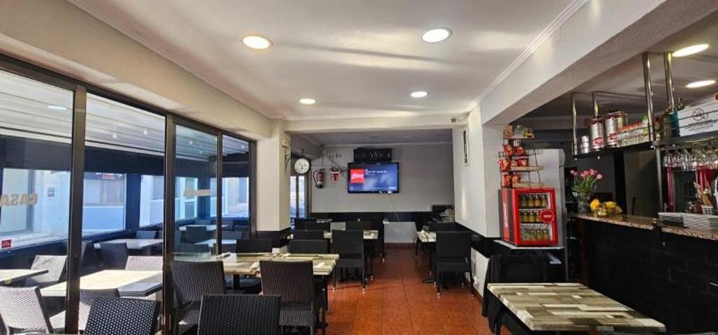 Local comercial en venta en L'Escala, Riells photo 0