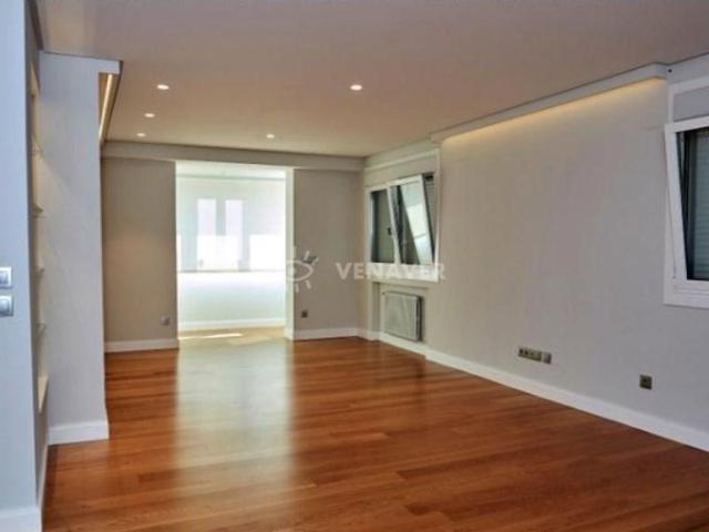 Apartamento en venta en Ourense photo 0