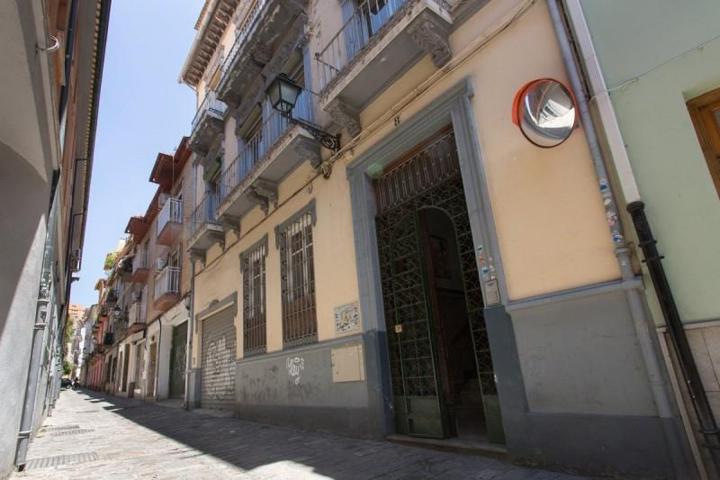 Edificio en venta en Granada, Realejo photo 0