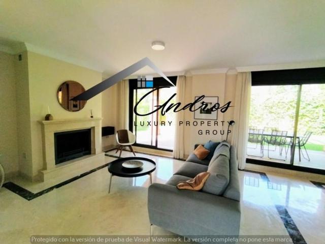 Chalet en venta en Estepona, La Gaspara photo 0