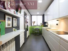 Casa en venta en Sabadell, Centre photo 0