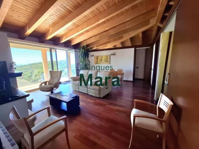 Casa en venta en Sant Boi de Llobregat, Les Orioles photo 0