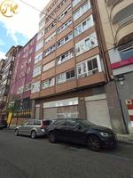 Local comercial en venta en Santander, Centro photo 0
