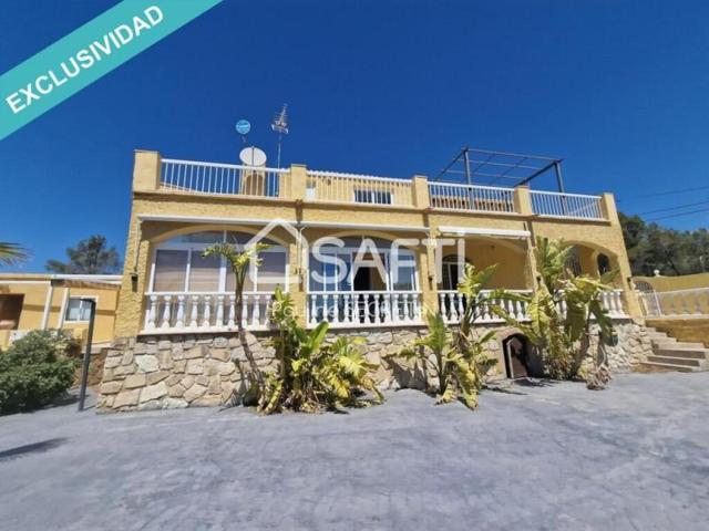 Casa en venta en Villajoyosa photo 0