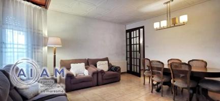 Edificio en venta en Calella, Centre photo 0