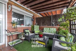 Adosada en venta en Sant Cugat del Vallès, Centre - Estació photo 0