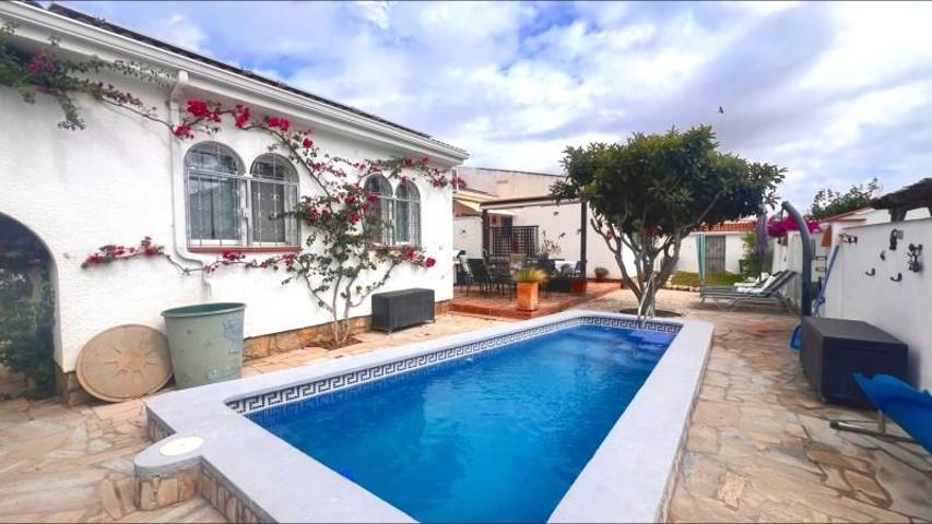 Chalet en venta en Mont-roig del Camp, Platja de Mont-Roig photo 0