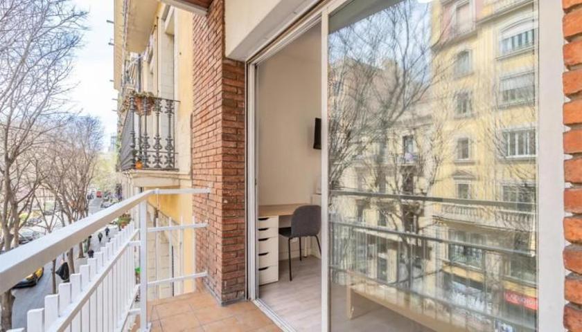 Apartamento en venta en Barcelona photo 0