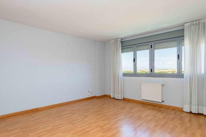 Piso en venta en Madrid, Montecarmelo photo 0