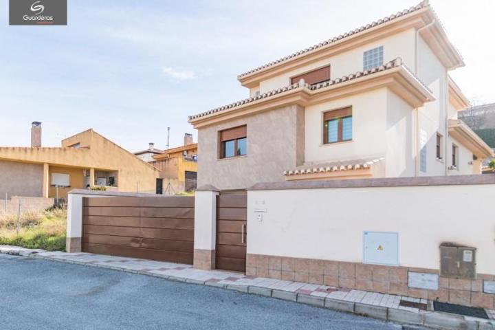 Chalet en venta en Monachil, Barrio monachil photo 0