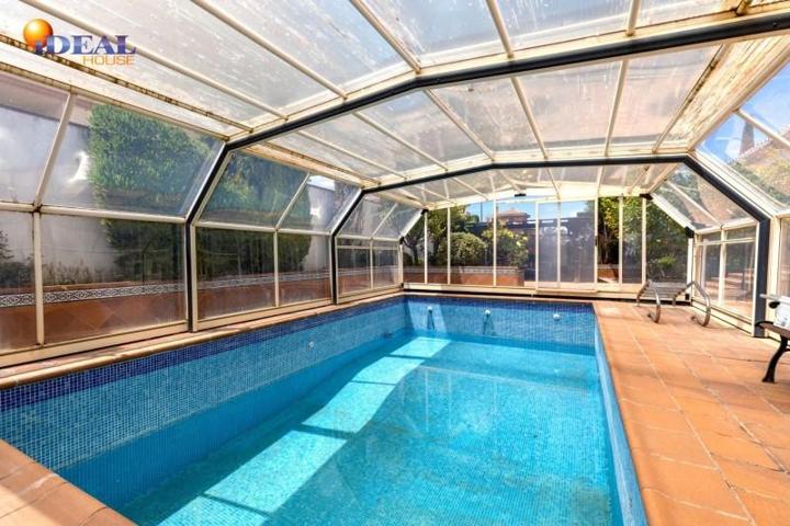 Chalet en venta en Ogíjares, Urb. El Carmelo photo 0