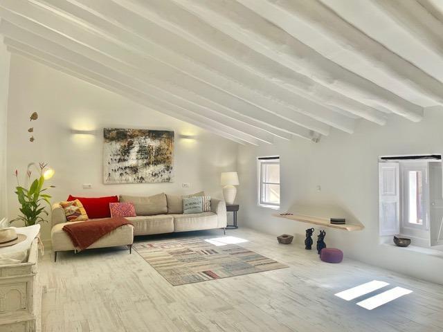 Casa en venta en Bunyola, Orient photo 0