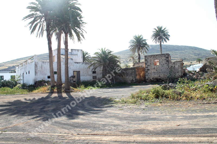 Casas de pueblo en venta en Haría photo 0