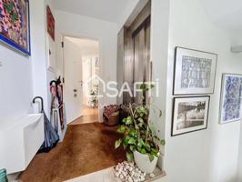 Piso en venta en Santiago de Compostela photo 0