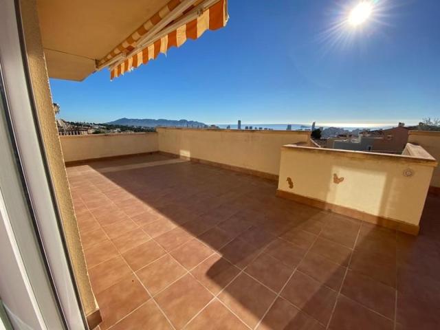 Chalet en venta en Finestrat, Golf Bahía photo 0