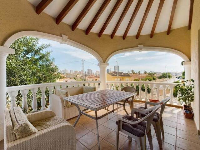 Chalet en venta en Calpe, Calpe photo 0