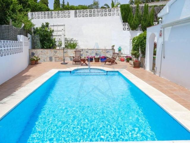 Chalet en venta en Mijas photo 0