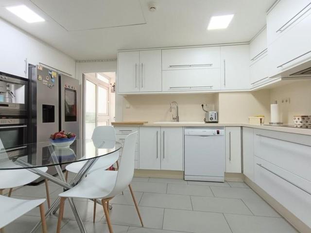 Piso en venta en Alicante, Centro photo 0