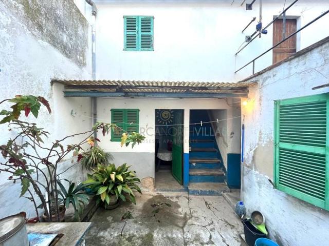 Casas de pueblo en venta en Pollença photo 0