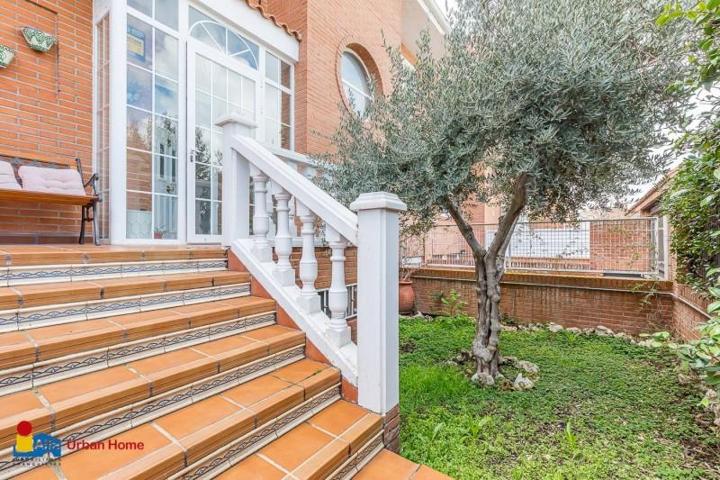 Adosada en venta en Torrejón de Ardoz, Los Fresnos photo 0