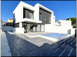 Casa en venta en Empuriabrava photo 0