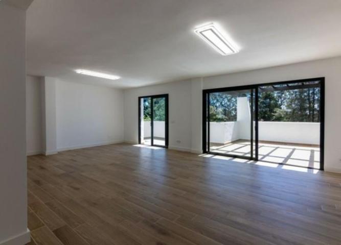 Piso en venta en Marbella, Nueva Andalucia photo 0