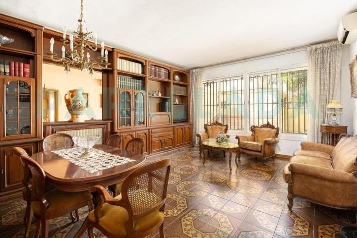 Casa en venta en Badalona, Centro photo 0