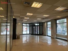 Local comercial en venta en Monforte de Lemos photo 0