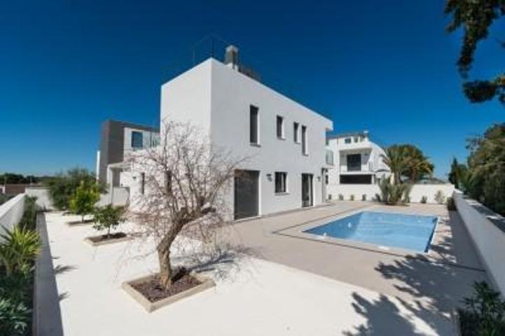 Chalet en venta en Torrevieja, Los balcones photo 0