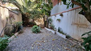 Casa en venta en Barcelona, Sant Andreu de Palomar photo 0