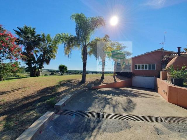 Chalet en venta en Cartaya photo 0