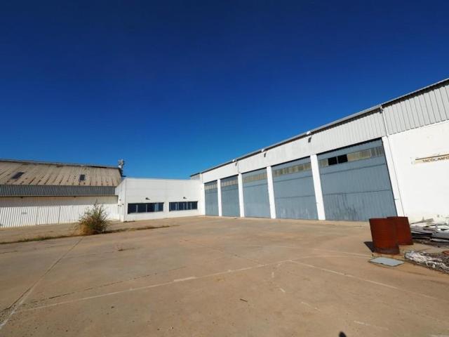 Nave industrial en venta en Tomelloso, Tomelloso photo 0