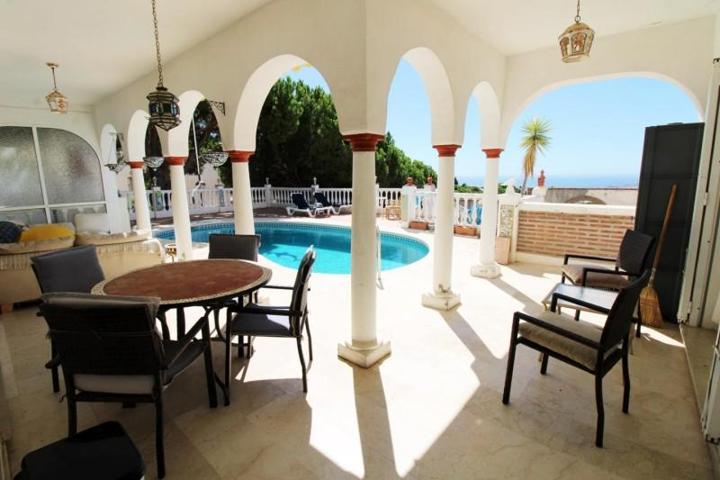 Chalet en venta en Mijas, Buenavista photo 0