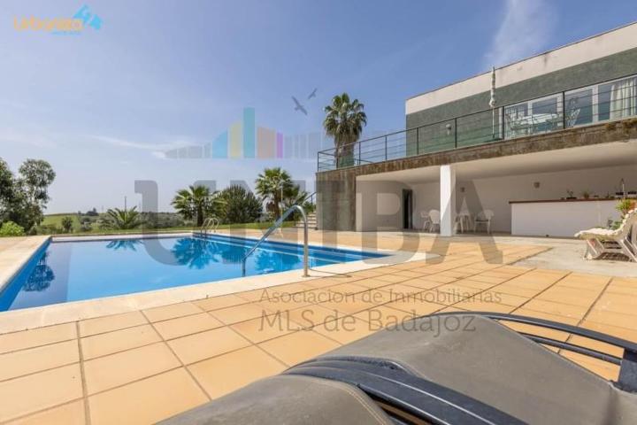 Chalet en venta en Badajoz, Las Vaguadas photo 0