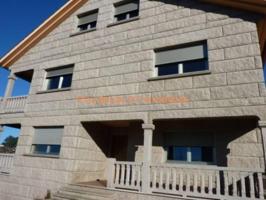 Casa en venta en Vigo, Bembrive photo 0