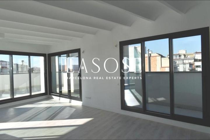 Piso en venta en Barcelona, Navas photo 0