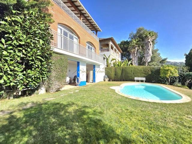 Casa en venta en Cabrils, Can Bergay photo 0